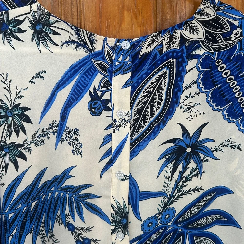 Premise Women’s Plus Floral Tropic Blouse - Picture 9 of 9